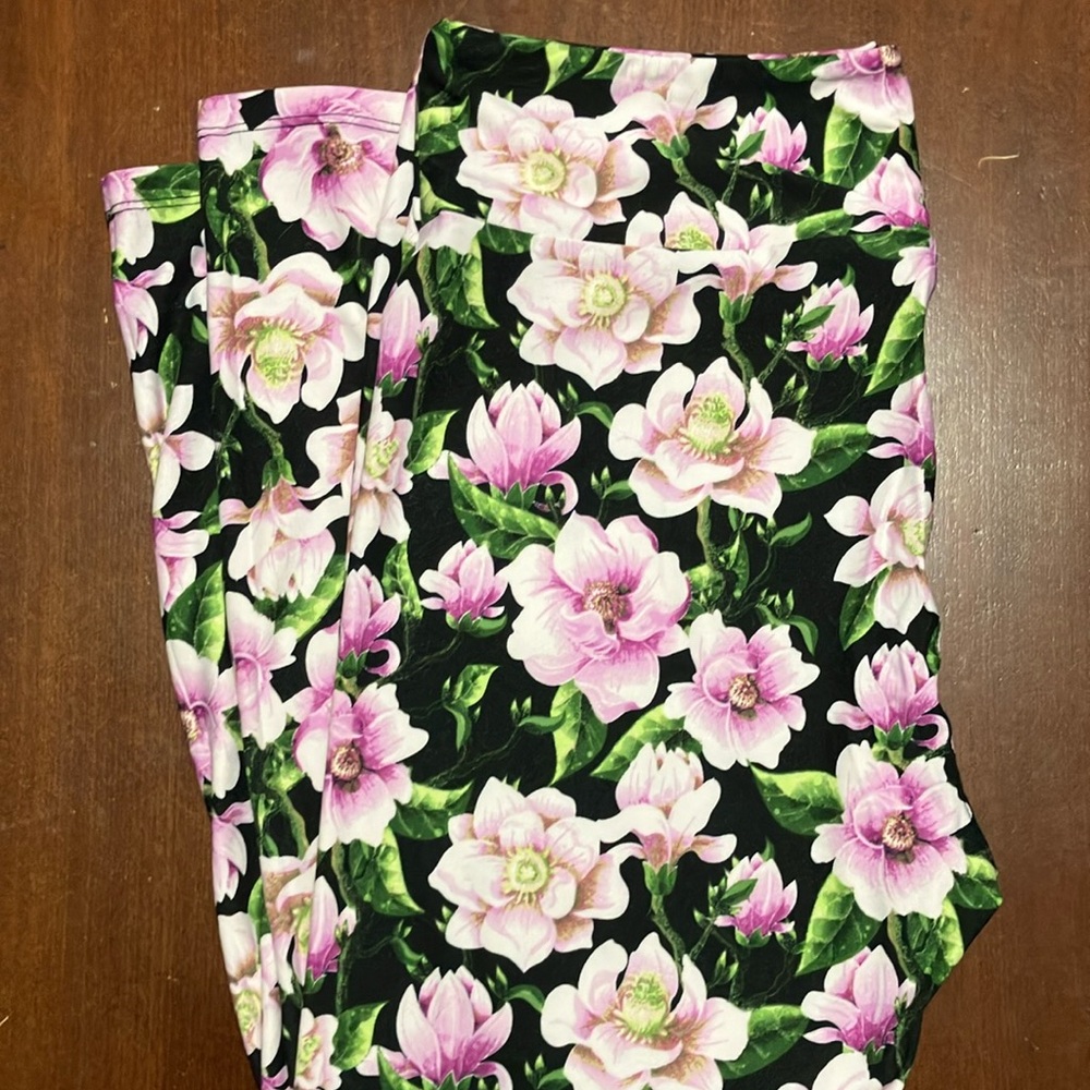 LuLaRoe TC Leggings C18